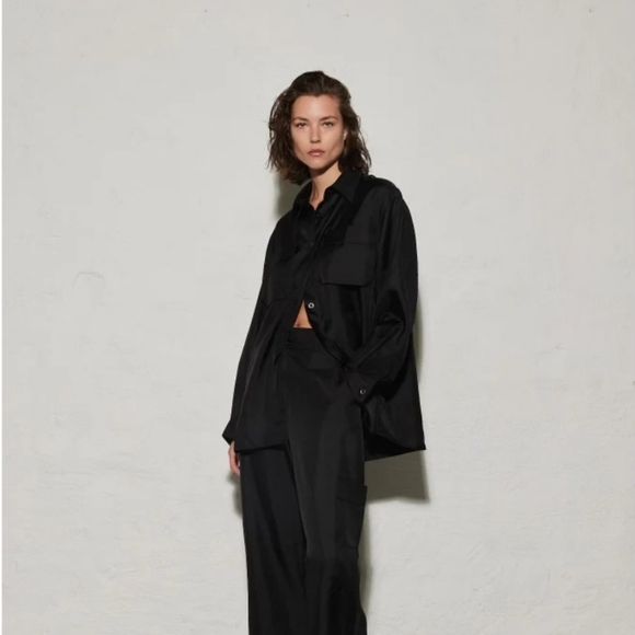 100% Silk Black Button up Oversized Medium Shacket top Vintage EUC - Picture 1 of 8